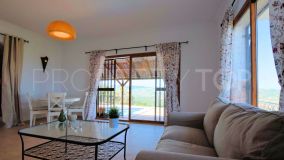 Iznajar country house for sale