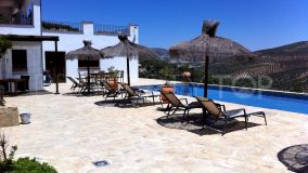 Beautiful Cortijo with pool in Iznajar