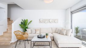 3 bedrooms town house in Estepona Golf for sale