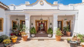 Se vende cortijo en San Martin del Tesorillo con 8 dormitorios