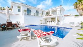 Villa en venta en Estepona Golf
