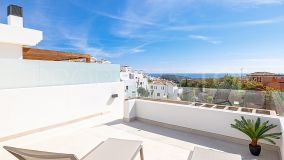 For sale 2 bedrooms apartment in Casares Golf
