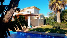 Villa for sale in Zona G with 4 bedrooms
