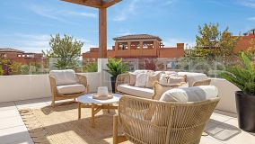 For sale penthouse in Casares Golf
