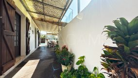 Maison for sale in El Velerin, Estepona Est