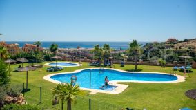 Great and spacious ground floor apartment just 3 minutes driving to La Duquesa Port!