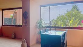Erdgeschosswohnung zu verkaufen in Bahia de las Rocas, Manilva