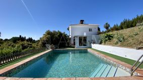 Country House for sale in El Padron, Estepona East