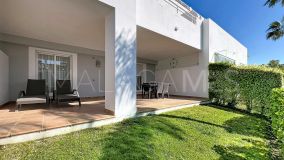 Markplanslägenhet for sale in Cortijo del Mar, Estepona Öst