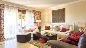 Buy apartment in Bahia de Marbella with 3 bedrooms