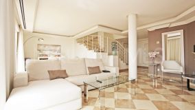 Penthouse for sale in Vista Real, Nueva Andalucia