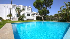 5 bedrooms Nueva Andalucia town house for sale