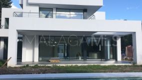 Villa en venta en Atalaya, Estepona