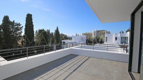 Villa en venta en Atalaya, Estepona