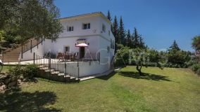 Villa en venta en El Rosario, Marbella Este