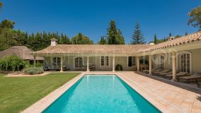 Beautiful five bedroom, south facing villa situated in a tranquil spot at the end of the cul de sac within Fuente del Espanto