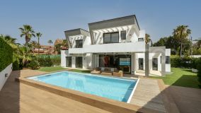 Magnificent brand new modern six bedroom villa in Puerto Banus, just 300m to the beach and all amenties
