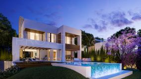 Buy villa in Marbella Golden Mile with 4 bedrooms