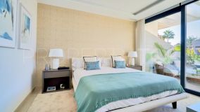 For sale semi detached villa with 4 bedrooms in Playas del Duque