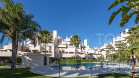 Lovely two bedroom, south facing, ground floor apartment in the beachside gated community Bahia de La Plata