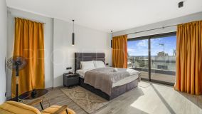 Villa en venta en Calahonda con 5 dormitorios