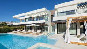 Stunning six bedroom villa with prime location in La Cerquilla, Nueva Andalucía
