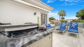 Einfamilienhaushälfte zu verkaufen in Los Monteros Playa, Marbella Ost