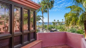 Zweistöckiges Penthouse zu verkaufen in Menara Beach, Estepona Ost