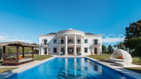 Lujosa mansión de siete dormitorios en venta en Hacienda Las Chapas, Marbella Este, construido a los más altos estándares