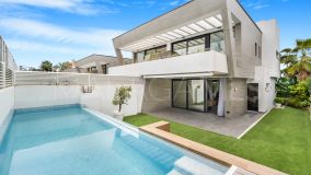 Semi Detached Villa for sale in Marbella - Puerto Banus