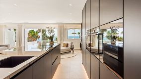 Atico en venta en Dominion Beach, Estepona