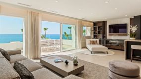 Atico en venta en Dominion Beach, Estepona