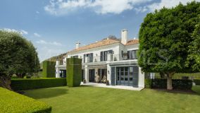Villa for sale in Los Picos de Nagüeles, Marbella Golden Mile