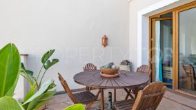 For sale town house with 4 bedrooms in El Paraiso