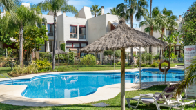 Adosado en venta en Bel Air, Estepona