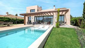 Modern four bedroom, south facing villa set in Paraiso Alto, one of the most desired residential areas in Benahavis.