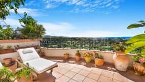 Atico Duplex en venta en Vista Golf, Marbella Este