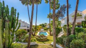Adosado en venta en Montepiedra, Marbella Golden Mile