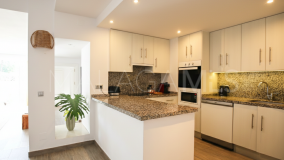 Markplanslägenhet for sale in Jardines de las Golondrinas, Marbella Öst