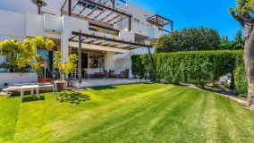 Erdgeschosswohnung zu verkaufen in Las Jacarandas, Estepona Ost