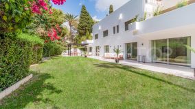 Lujoso Apartamento en planta baja en Milla de Oro de Marbella