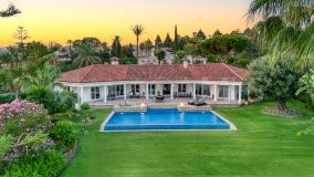 Villa for sale in Hacienda las Chapas, Marbella East
