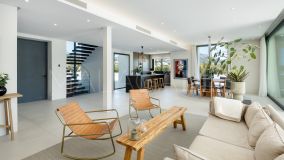 Villa en venta en La Cerquilla, Nueva Andalucia