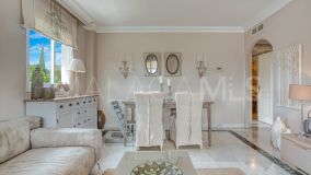 Lägenhet for sale in Los Pinos de Nagüeles, Marbella Golden Mile