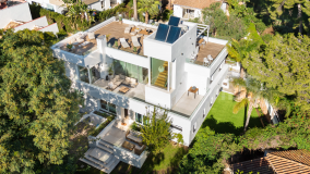 Villa for sale in Nueva Andalucia, Marbella