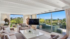 Villa for sale in Marbella East