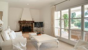 Villa for sale in Paraiso Medio, Estepona East