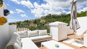 Adosado en venta en Los Arqueros, Benahavis