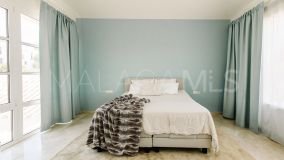 Villa for sale in La Resina Golf, Estepona Est