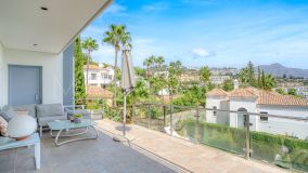 Villa for sale in Los Arqueros, Benahavis